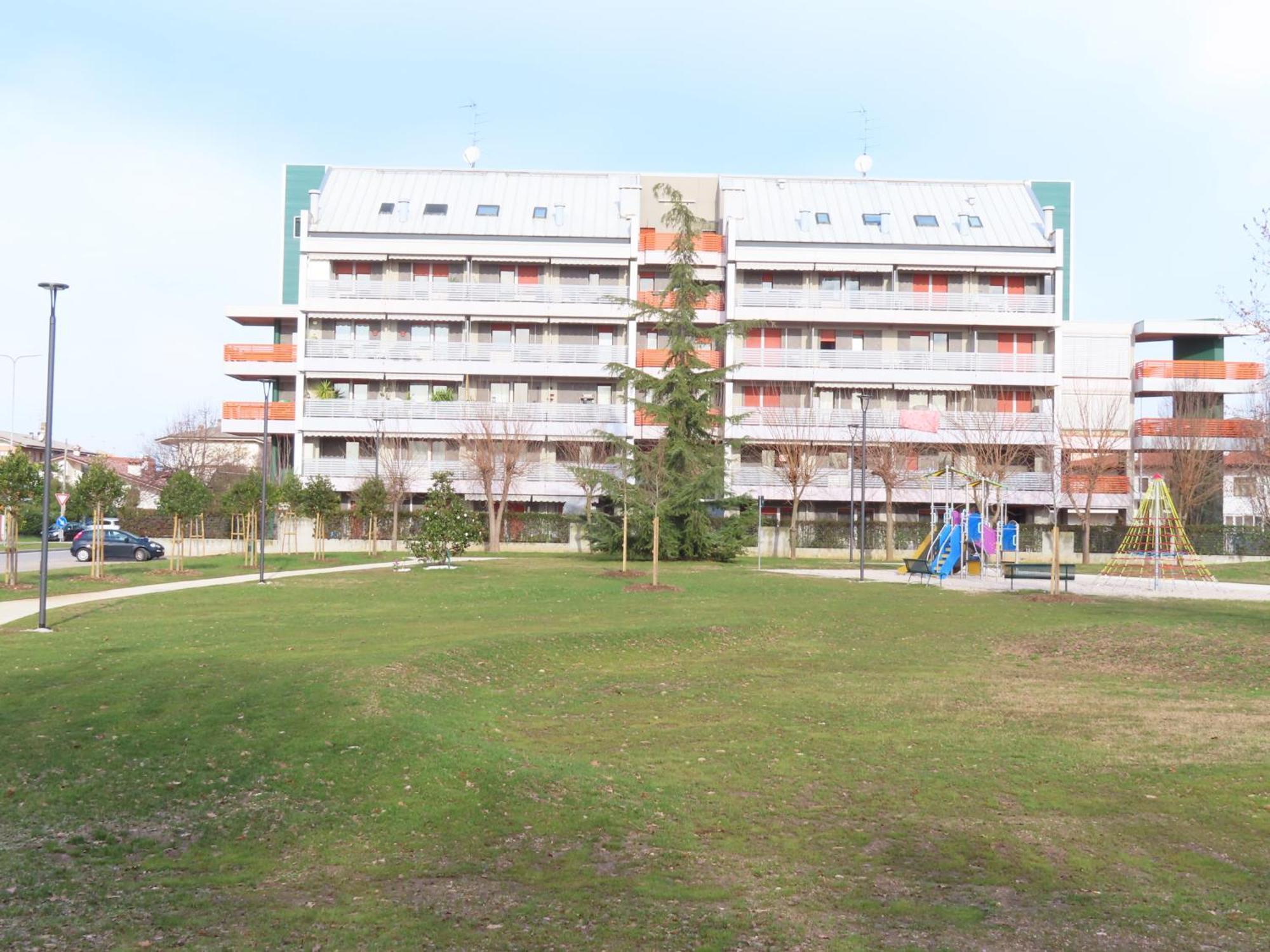 Nest Eco Guesthouse Удине Экстерьер фото